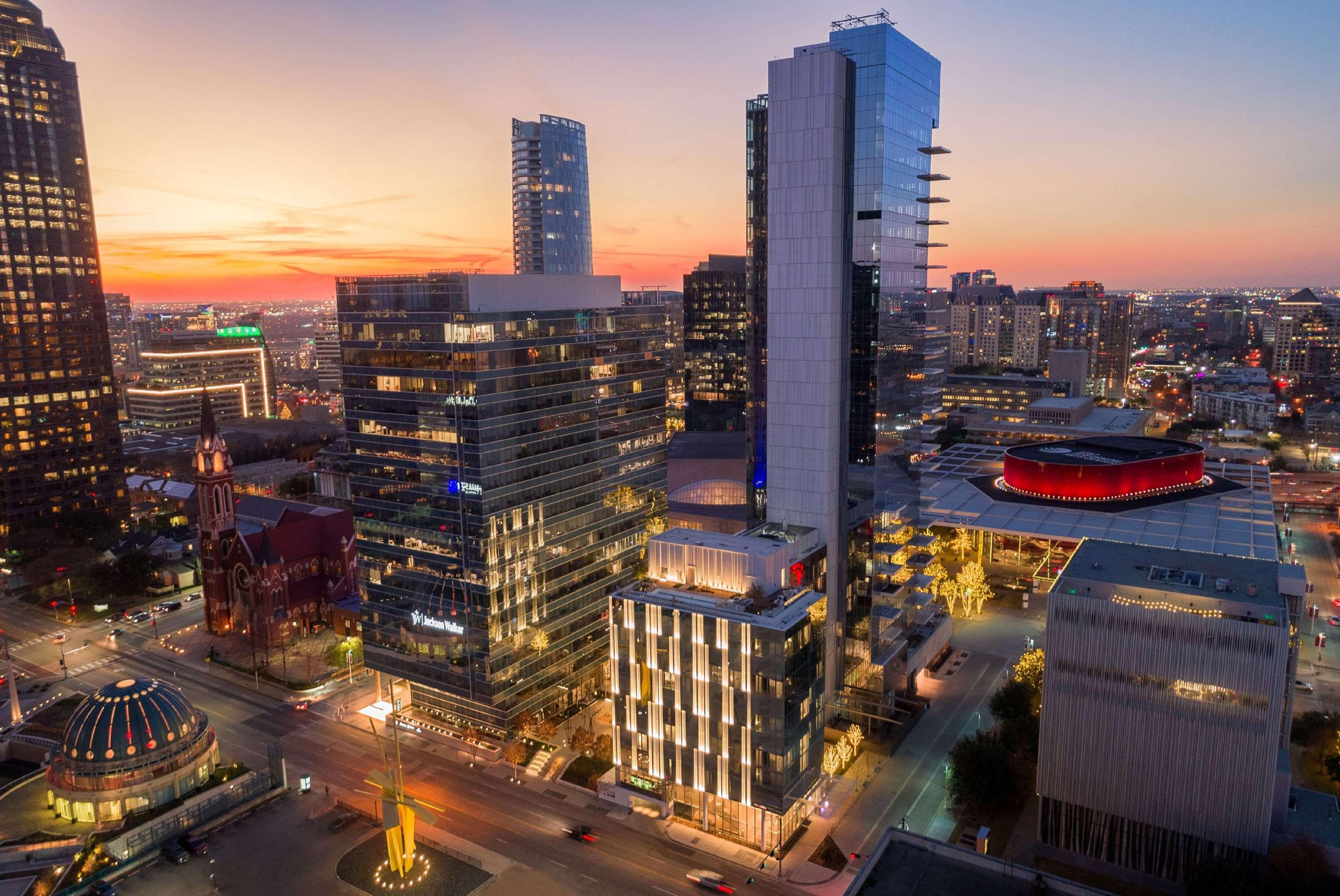 Hall Arts Hotel Dallas, Curio Collection By Hilton Exterior foto