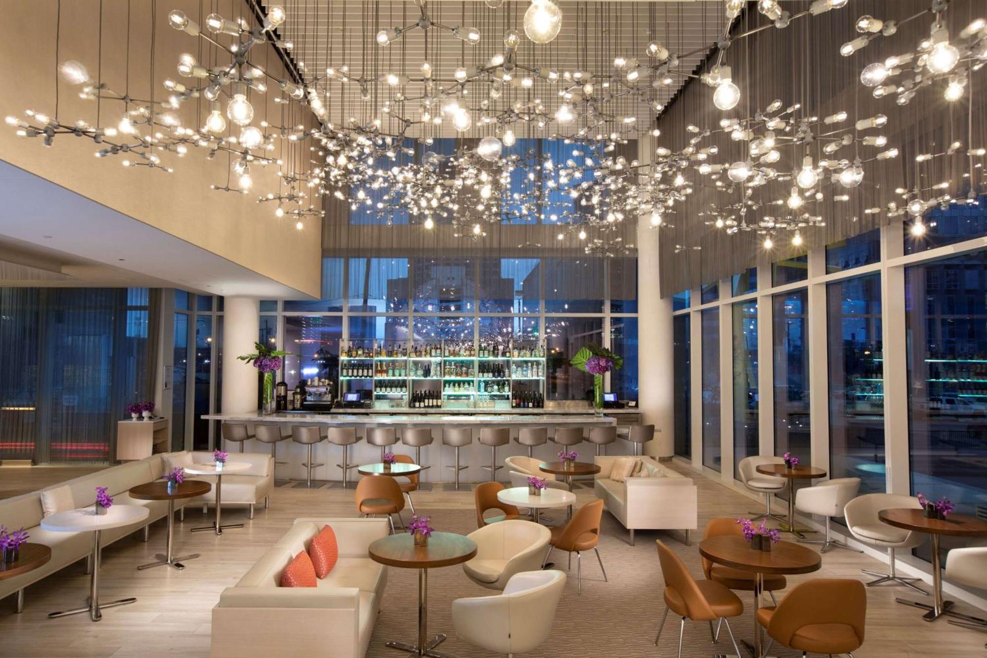 Hall Arts Hotel Dallas, Curio Collection By Hilton Exterior foto